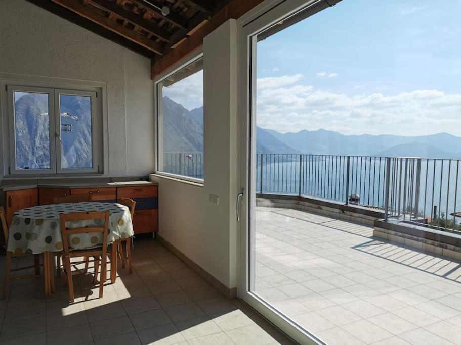 Patricia'S Apartment Riva di Solto Εξωτερικό φωτογραφία